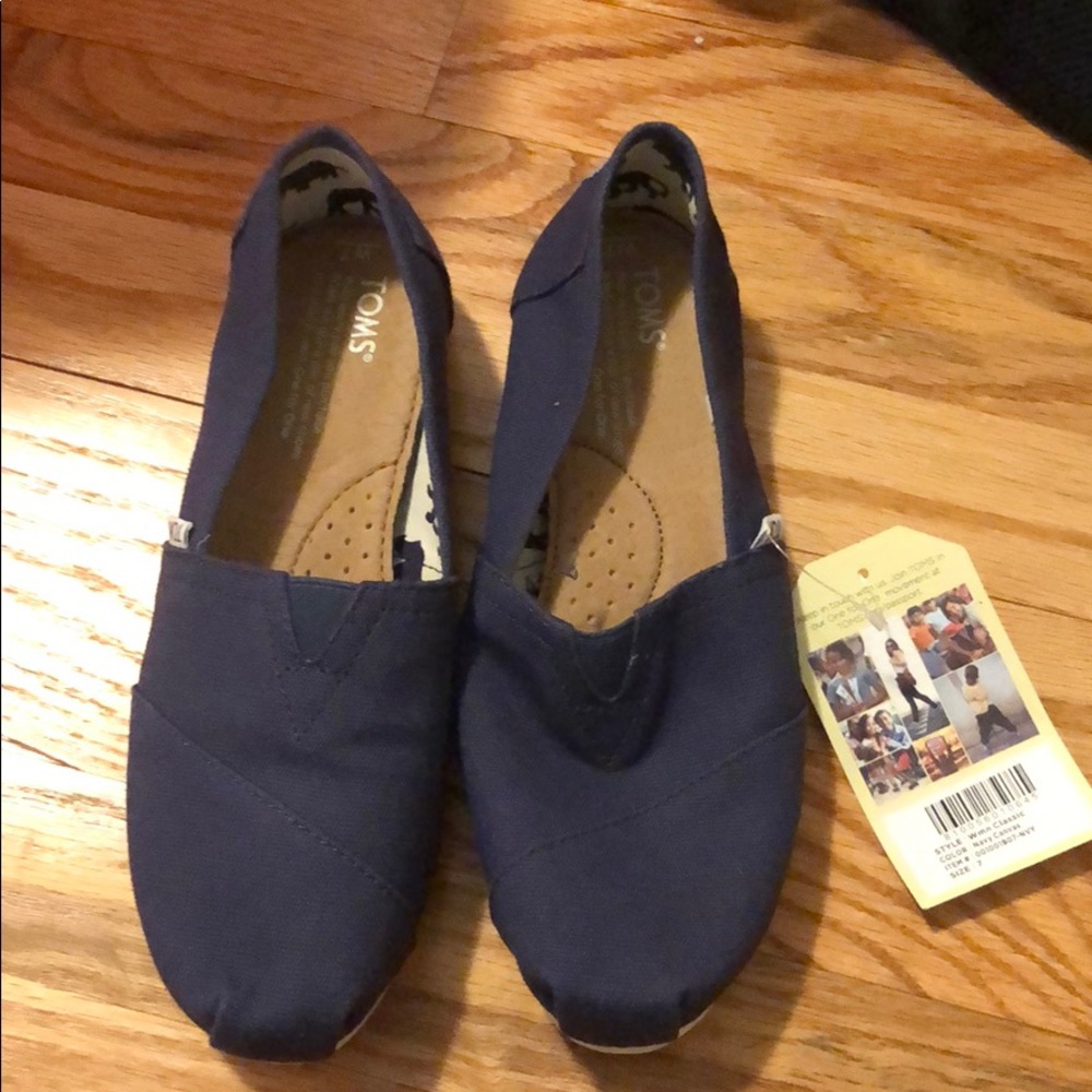 Navy blue Toms new with tags